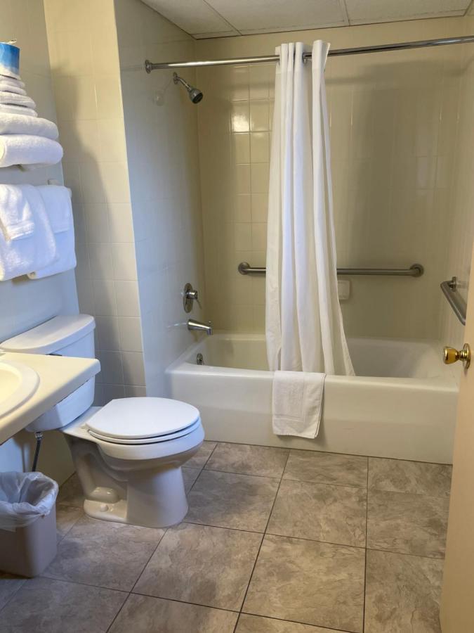 Amber'S Inn And Suites Wisconsin Dells Exteriér fotografie