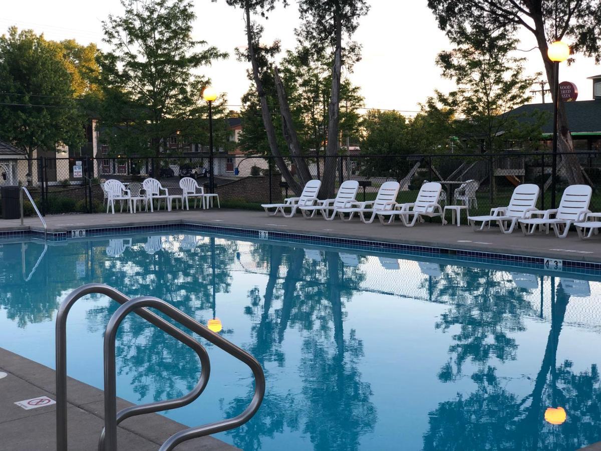 Amber'S Inn And Suites Wisconsin Dells Exteriér fotografie
