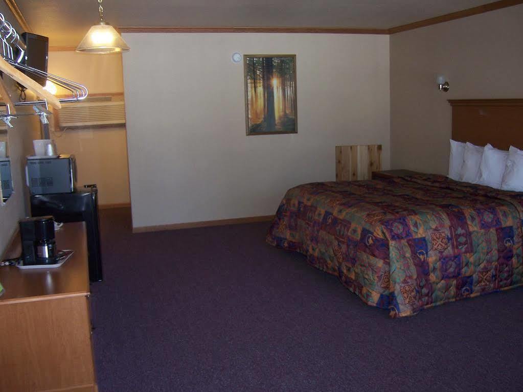 Amber'S Inn And Suites Wisconsin Dells Exteriér fotografie